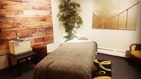 Decorate however you want must have beauty insurance before moving in. . Massage room for rent orange county